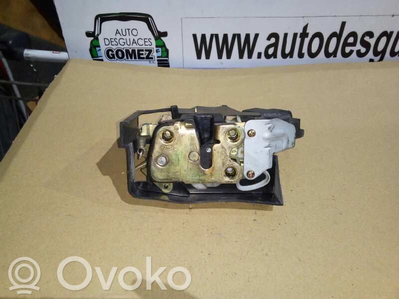 KIA Rio Zamek drzwi tylnych 