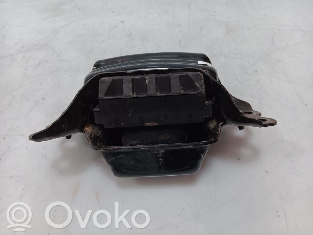 Volkswagen Touran II Wspornik / Mocowanie silnika