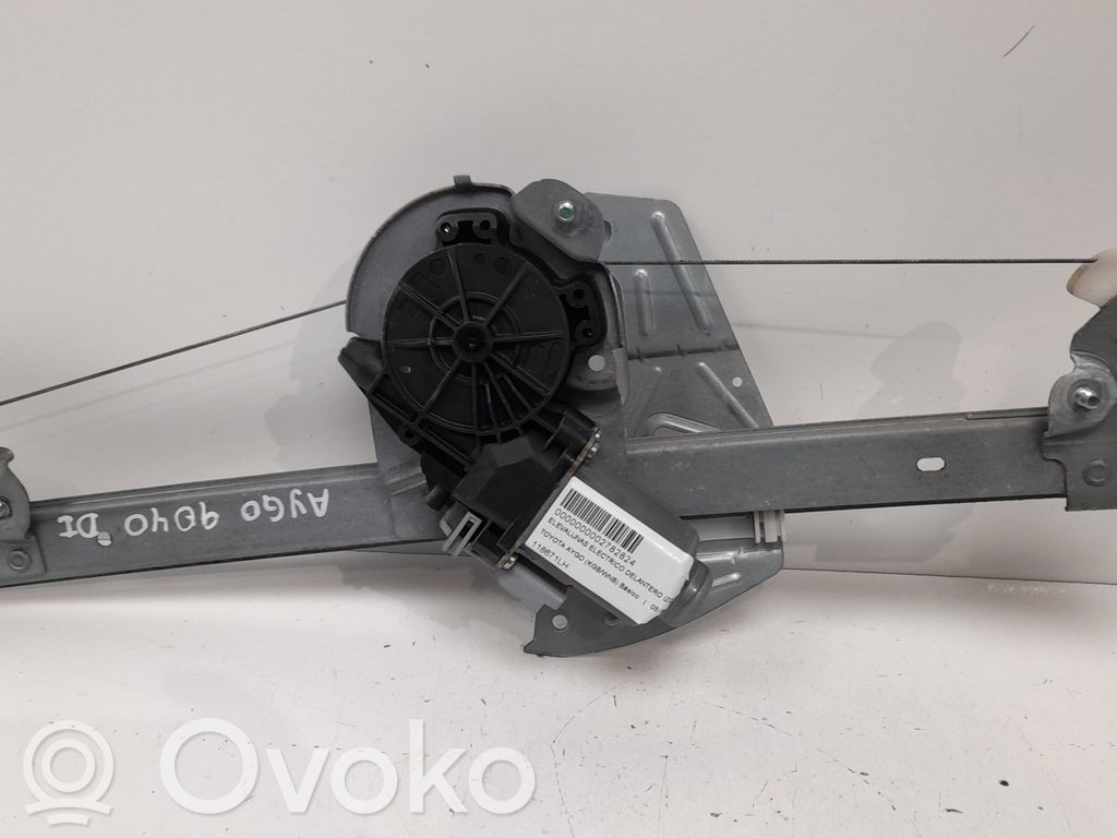 Toyota Aygo AB10 Regulador de puerta delantera con motor 