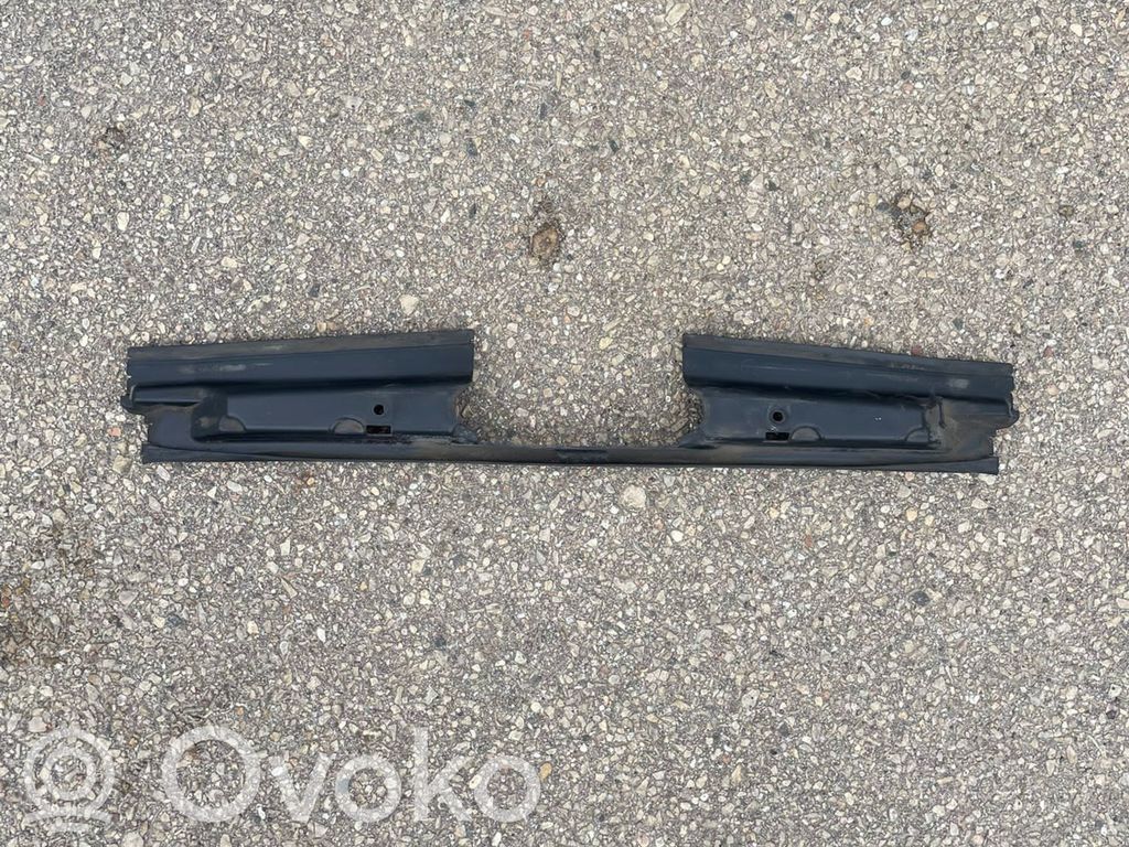 BMW 5 E60 E61 Kühlerverkleidung 