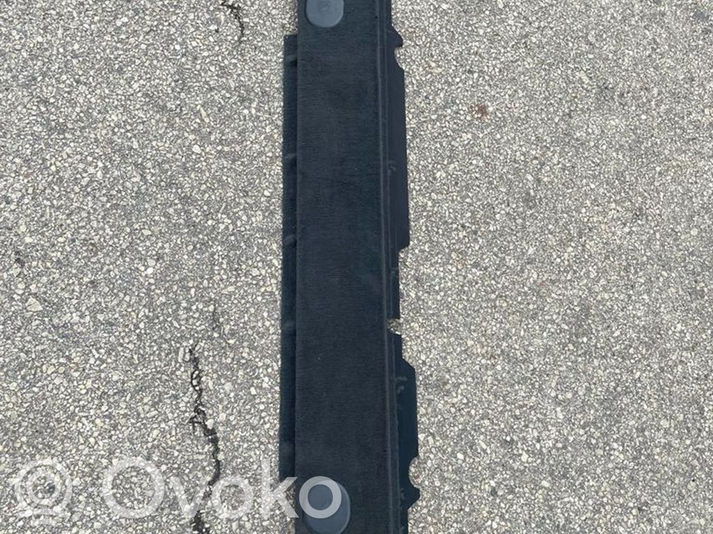 BMW 5 E60 E61 Muu vararenkaan verhoilun elementti 