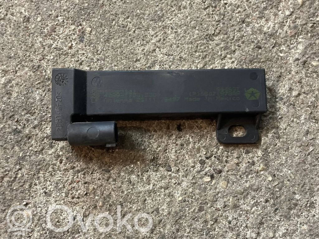 Antenne des Keyless-Systems   68071978AA
