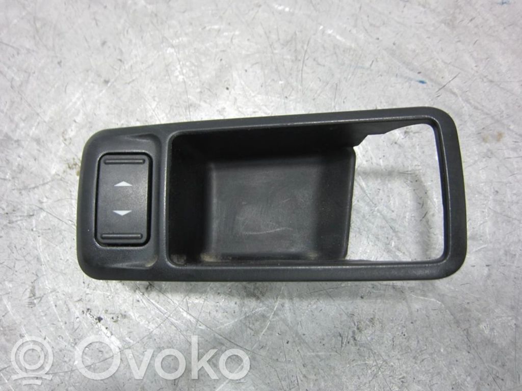 Electric window control switch   3M51226A36