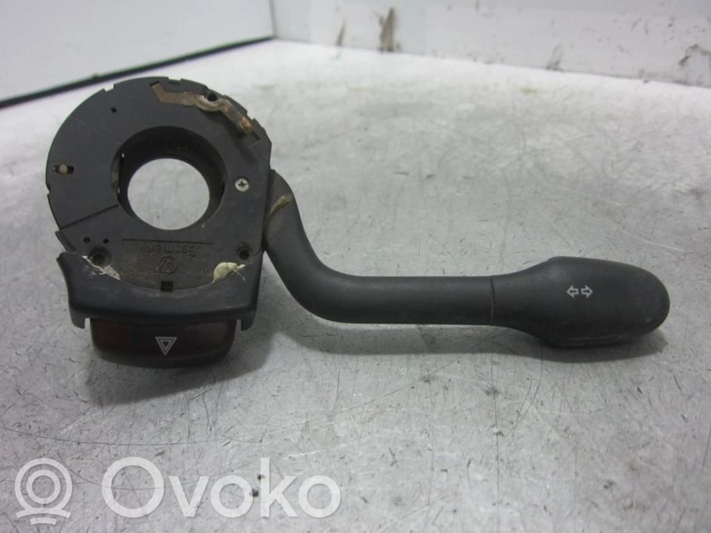 Volkswagen Golf III Interruptor/palanca de limpiador de luz de giro 