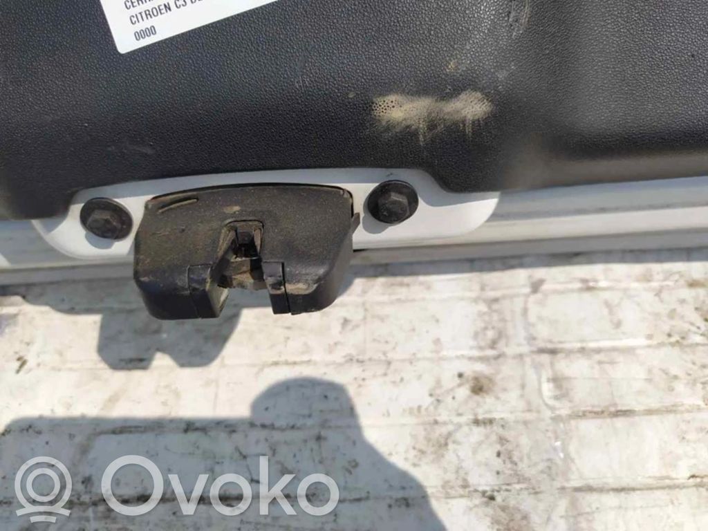 Spyna galinio dangčio
