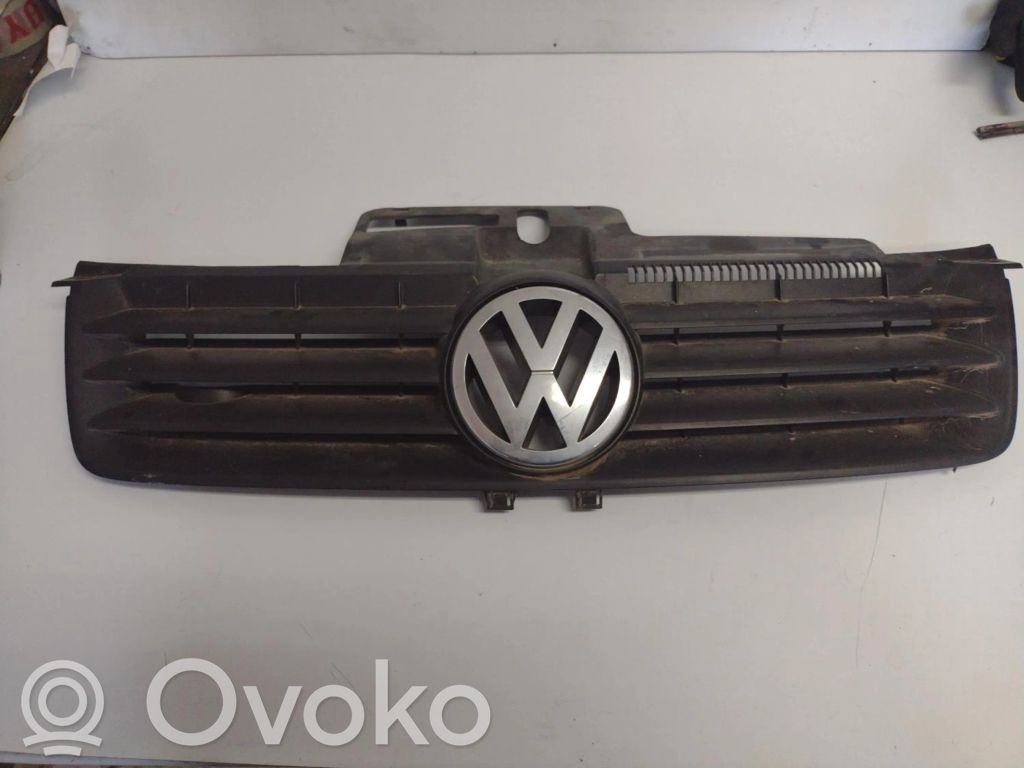 Volkswagen Polo IV 9N3 Grilă față
