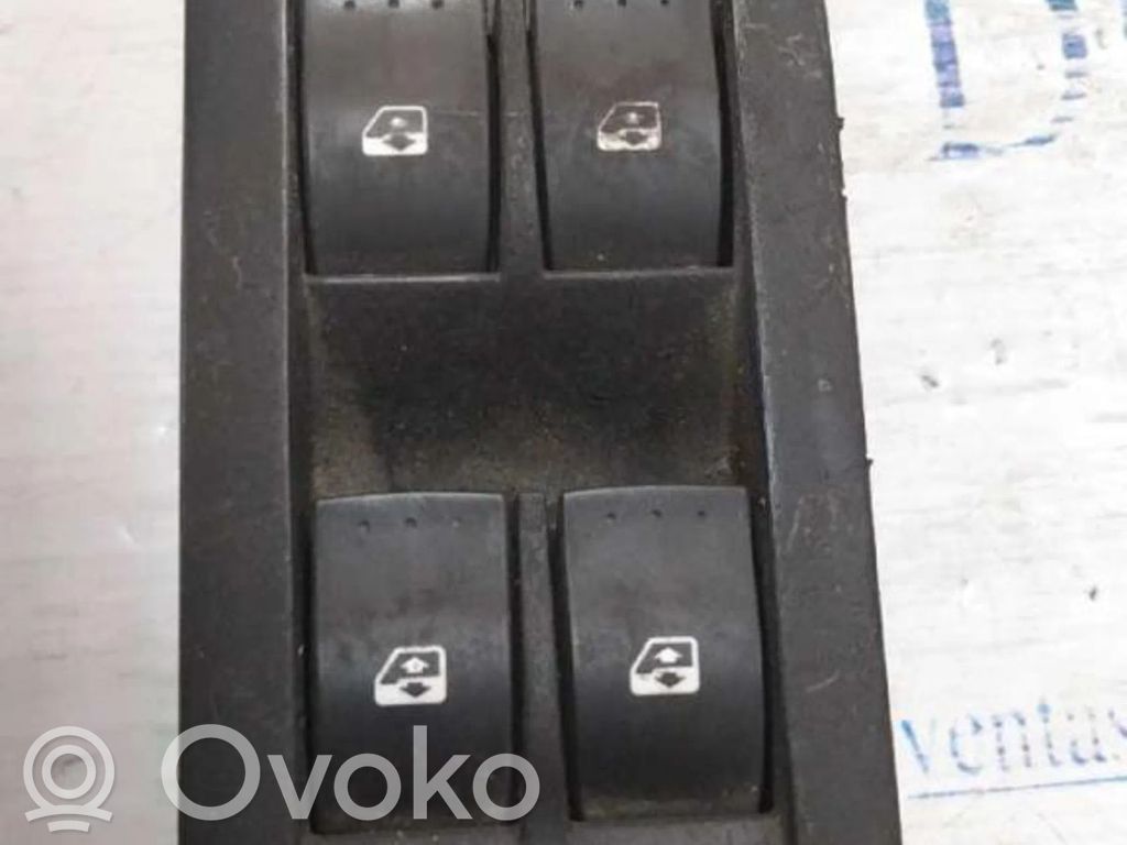 Renault Laguna II Comutator comandă geamuri electrice 