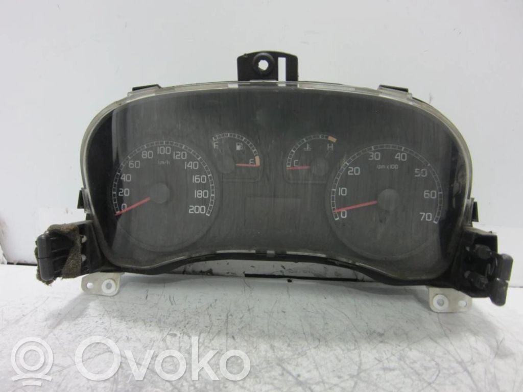Fiat Punto (188) Vitezometru (grup de instrumente) 