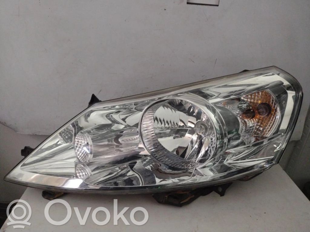 Headlight/headlamp   89902605