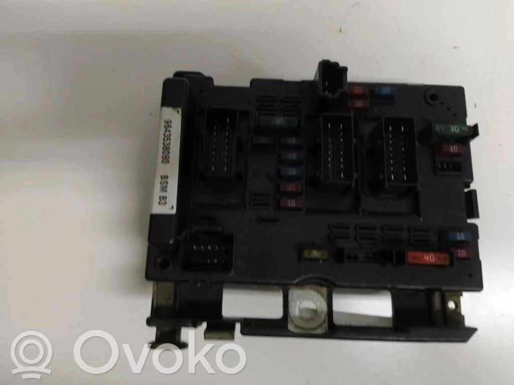 Módulo de fusible   9643538080