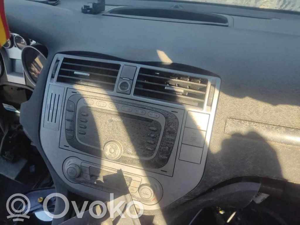 Panel / Radioodtwarzacz CD/DVD/GPS   8V4T18C939CE