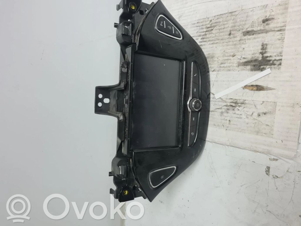 GPS navigation control unit/module   13384291