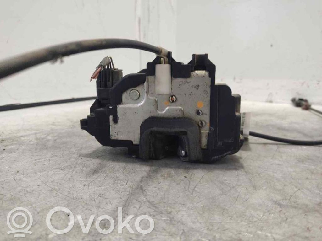 Renault Clio II Front door lock 