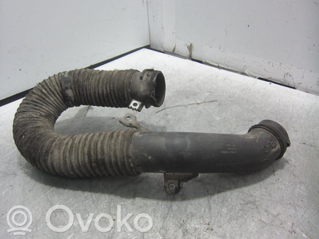 Toyota Avensis T220 Tubo flessibile di aspirazione del compressore ad aria dello pneumatico