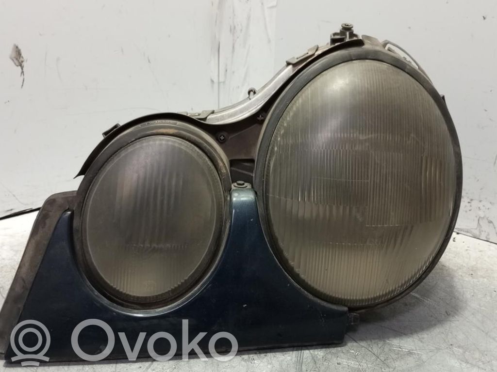 Mercedes-Benz E W210 Faro/fanale 