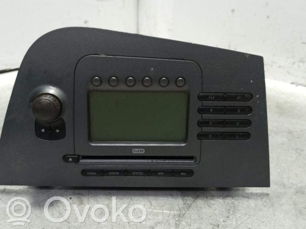 Panel / Radioodtwarzacz CD/DVD/GPS   1P1035186B