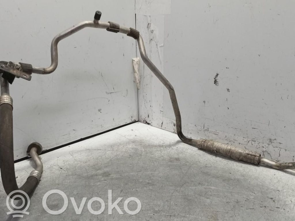 Ilmastointilaitteen putki (A/C)   1K0820743