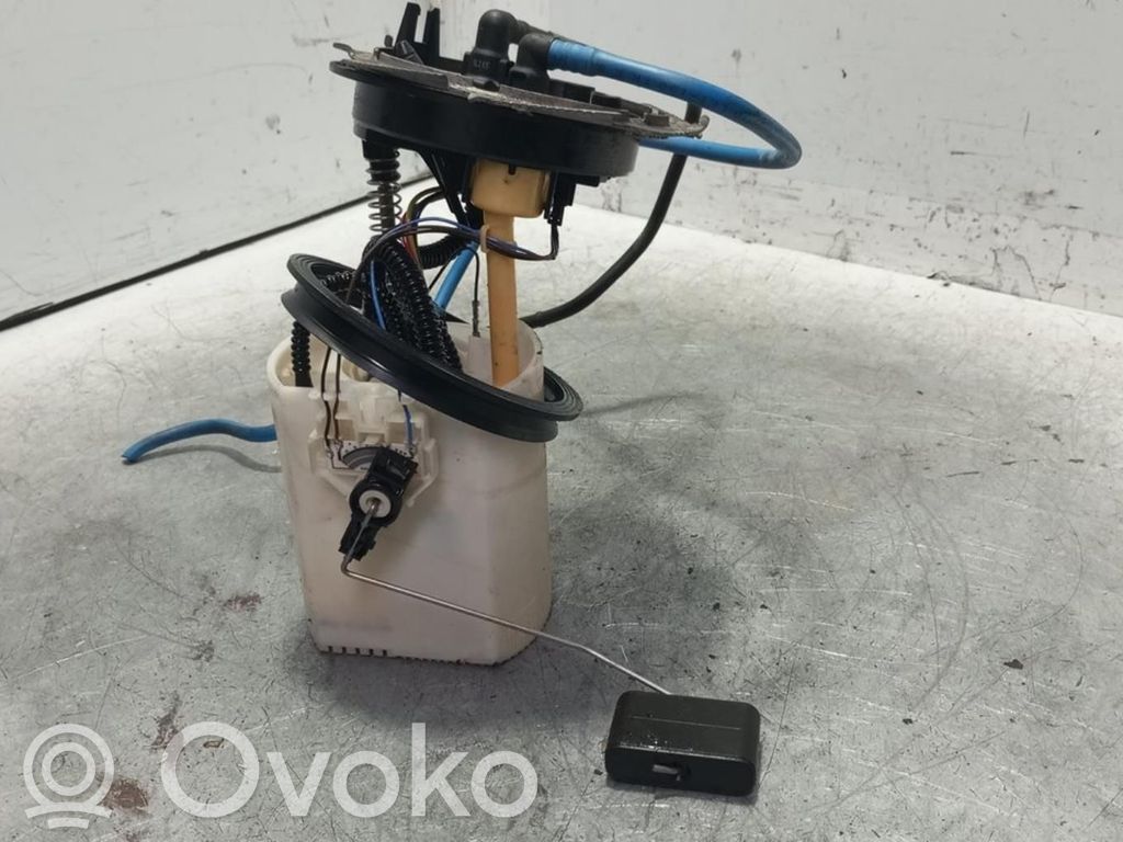 Volkswagen Golf VII Pompă combustibil în rezervor 