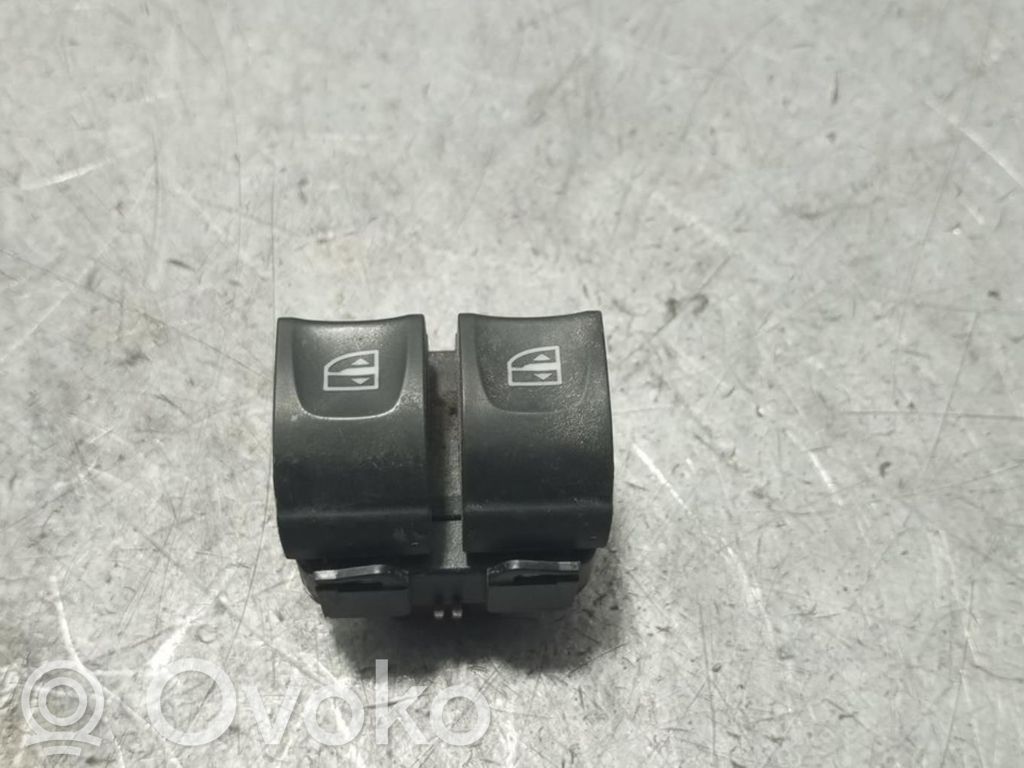 Renault Clio I Comutator comandă geamuri electrice