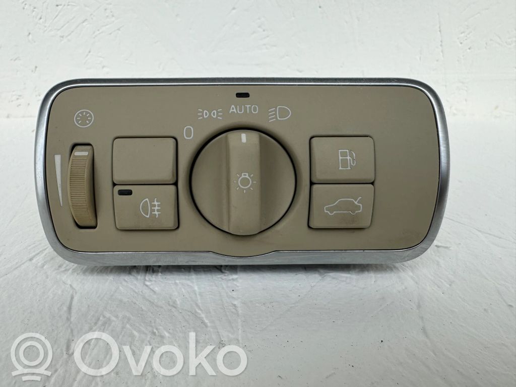 Panel lighting control switch   30739450