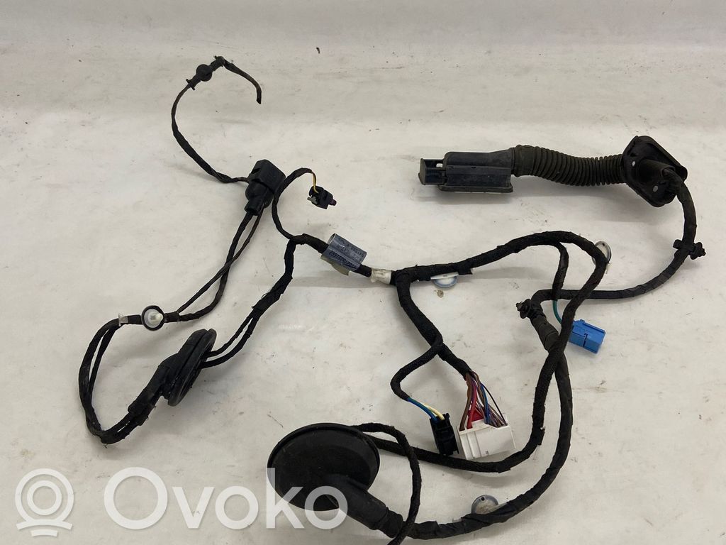 Audi A4 S4 B9 Etuoven johtosarja 