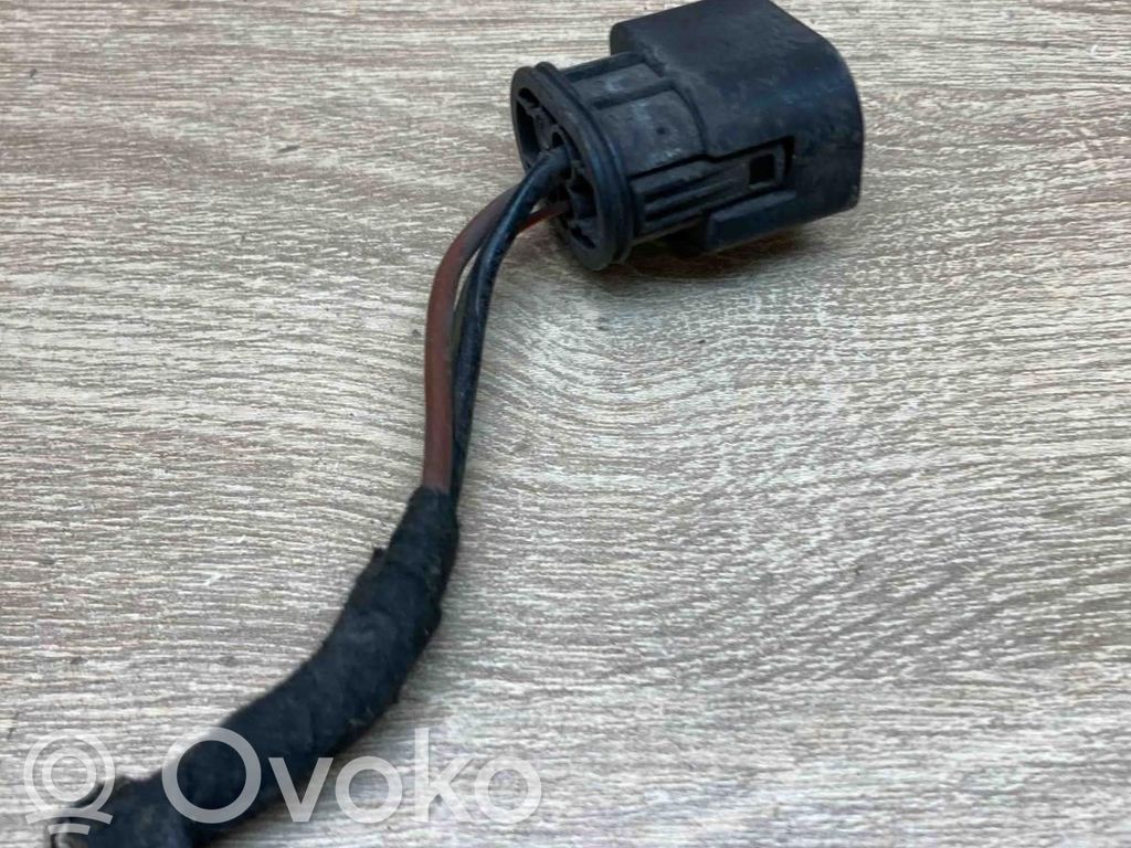 Plug wire   8367074,9670861