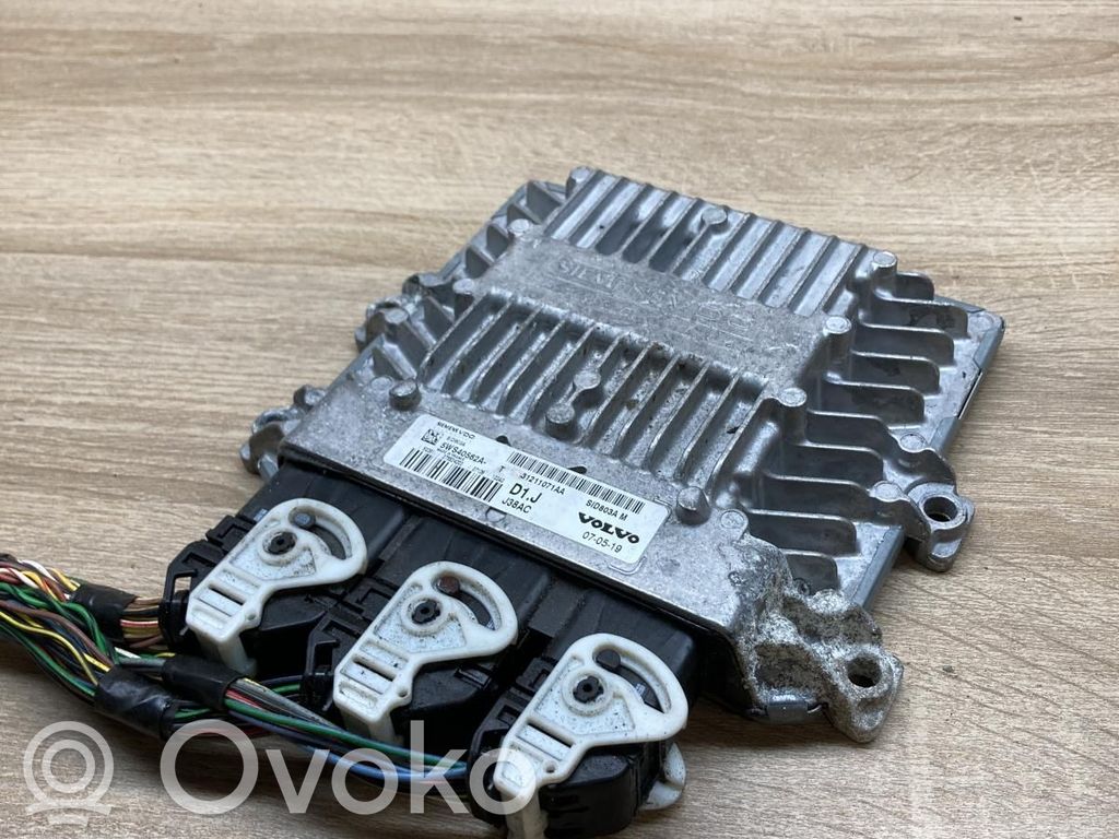 Volvo V50 Engine control unit/module ECU 
