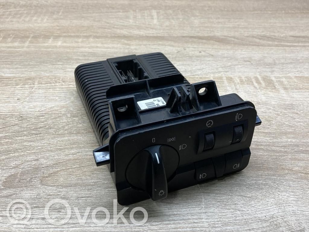 Light switch   6923478,037288061