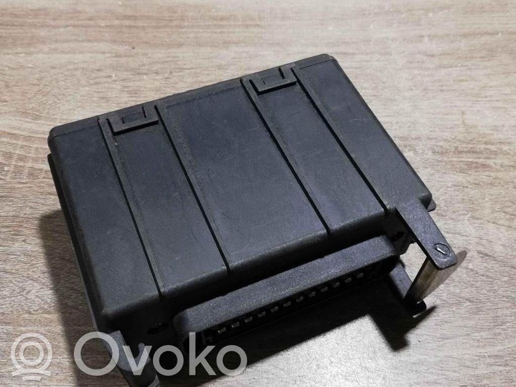 Volkswagen Golf II Ignition amplifier control unit 