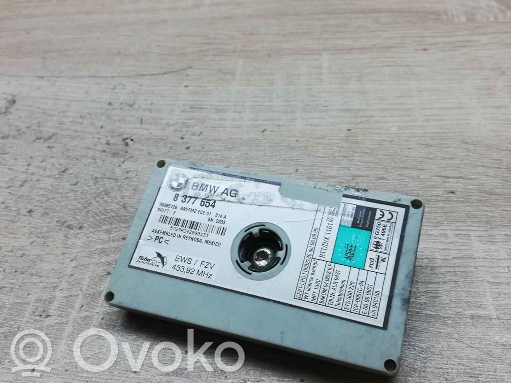 Antenna control unit   8377654
