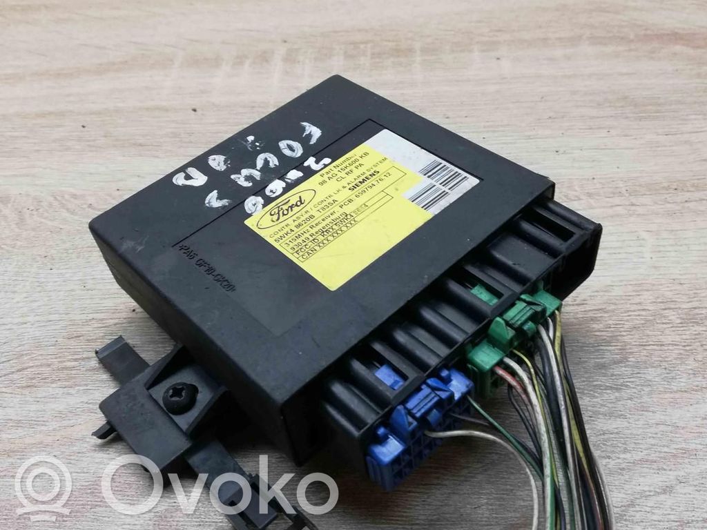 Ford Focus Comfort/convenience module 