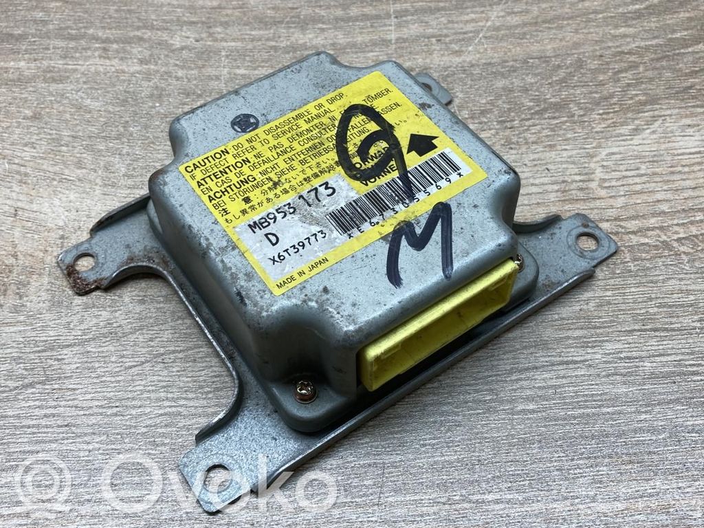 Mitsubishi Colt Airbag deployment crash/impact sensor 