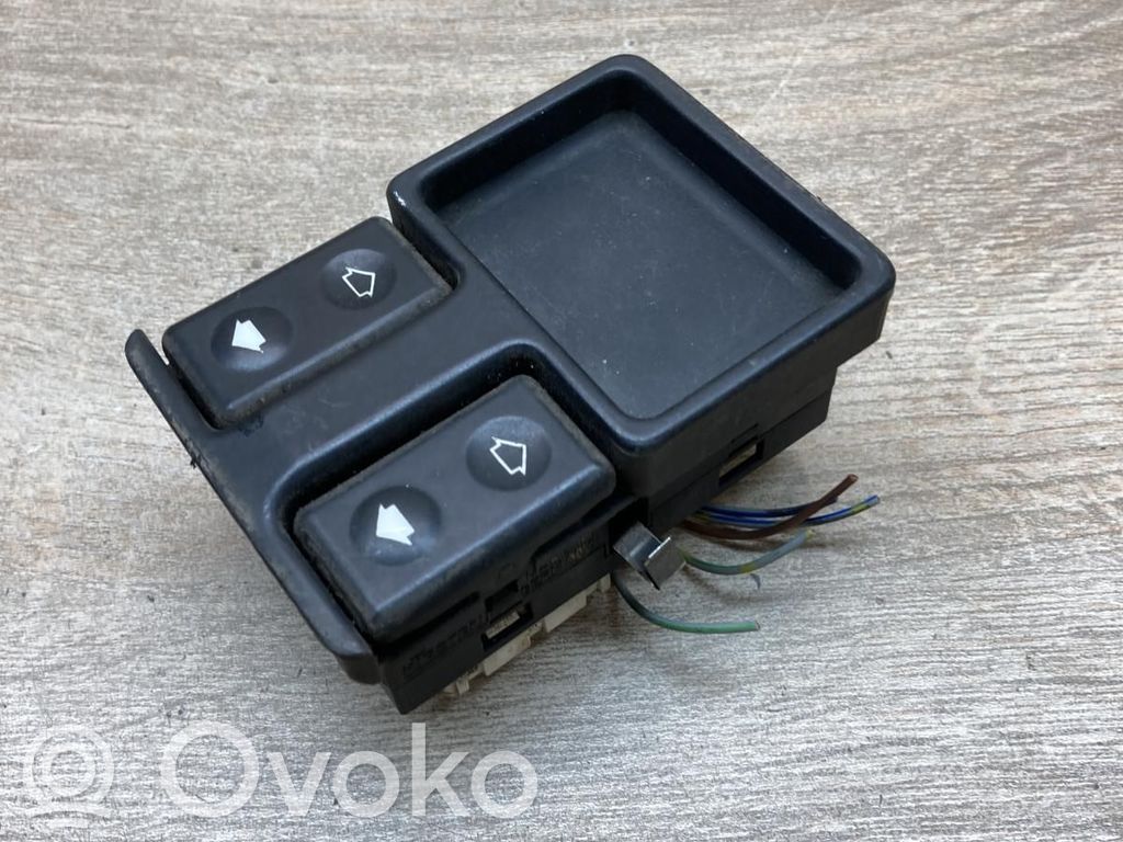 Electric window control switch   1374491,1378126,927482