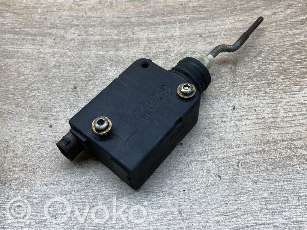 BMW 3 E36 Motor închidere centralizată 