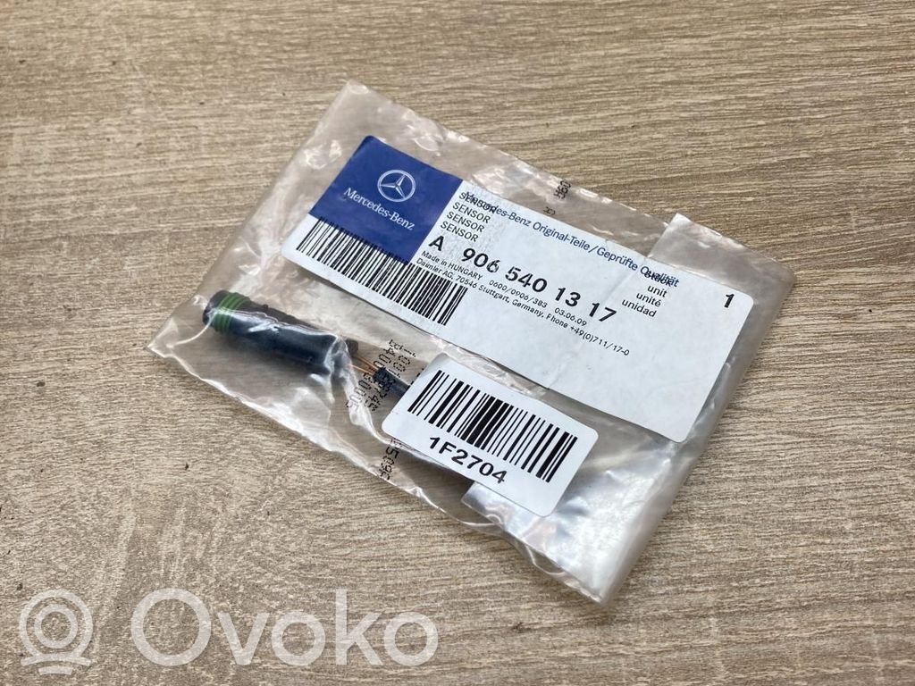 Czujnik zużycia klocków hamulcowych   A9065401317