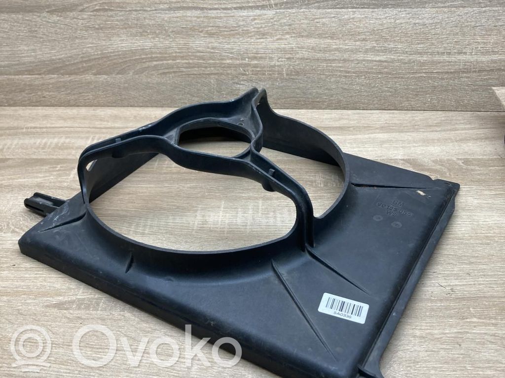 Opel Kadett E Convogliatore ventilatore raffreddamento del radiatore 
