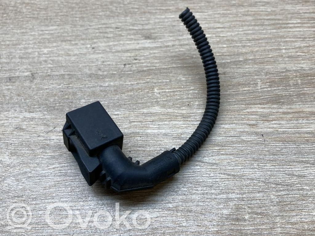 BMW 5 E60 E61 Plug wire 