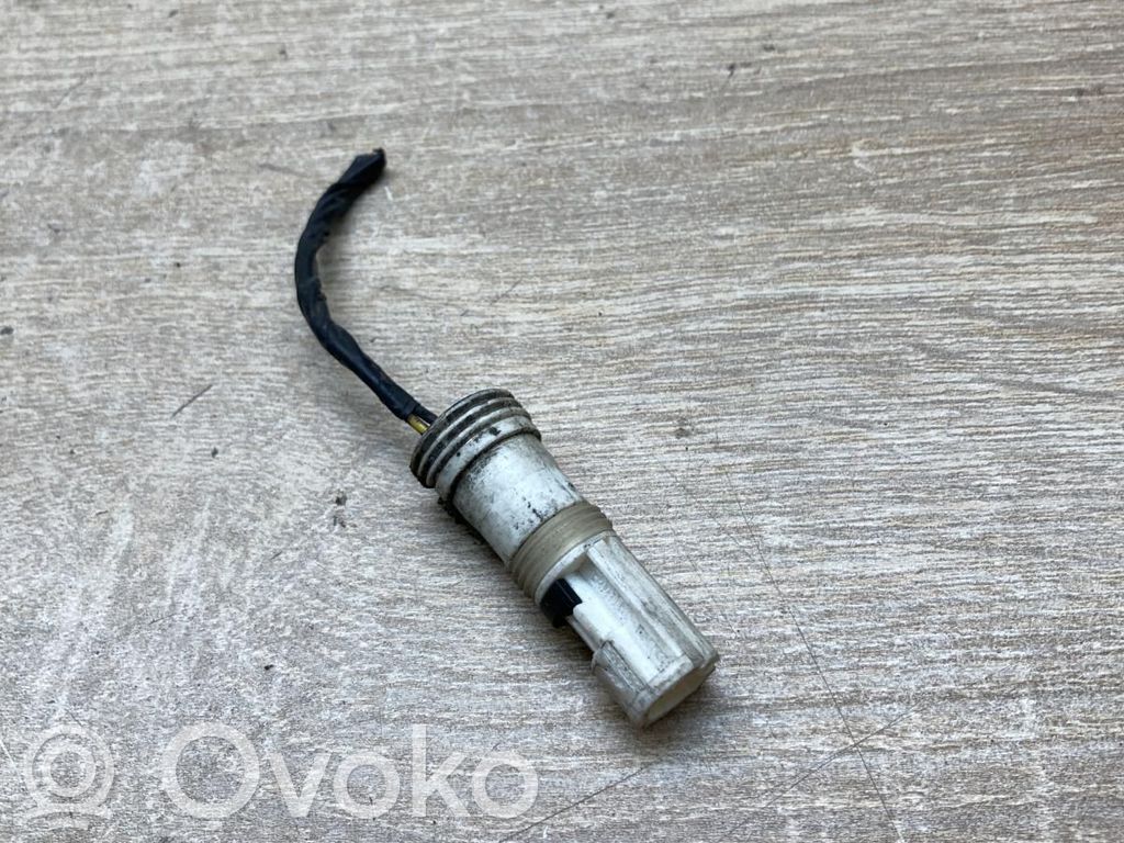 BMW X3 E83 Jarrupalojen kulumisanturi 