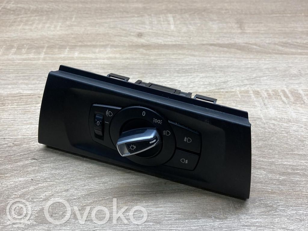 Light switch   9169405,33600112