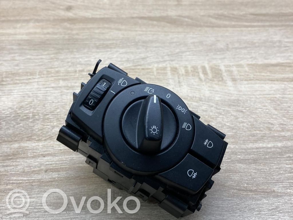 Light switch   6932792,33600101