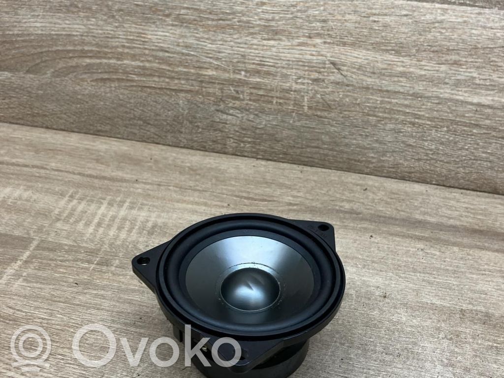 BMW 7 E65 E66 Takaoven kaiutin 