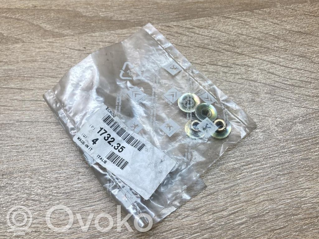 Tuercas/tornillos   173235,4PCS