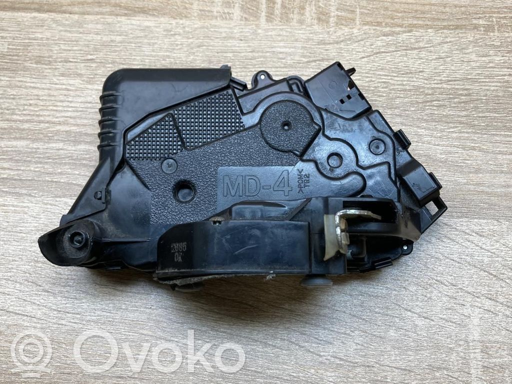 Toyota Prius (XW30) Zamek drzwi przednich 