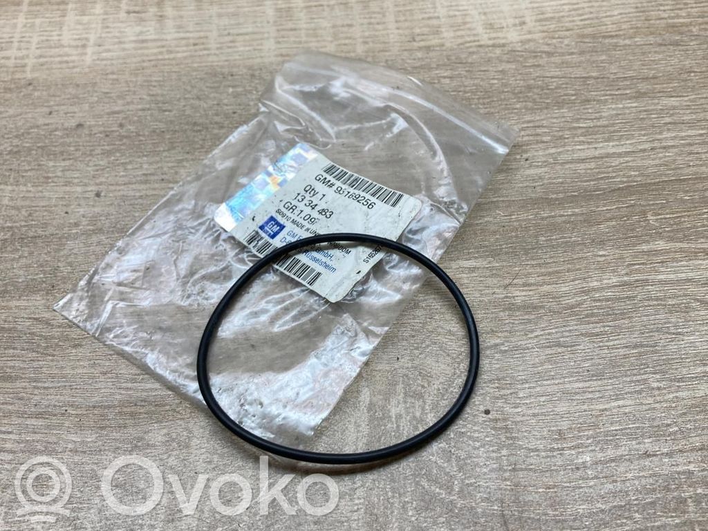 Opel Corsa C Water pump 