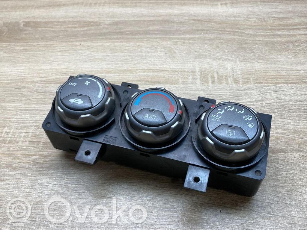 Climate control unit   A01273K