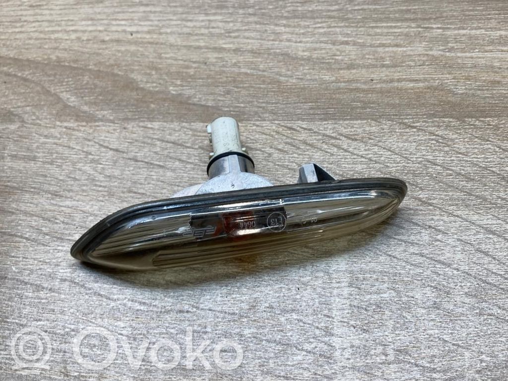 BMW 5 E60 E61 Semnalizator bară față 