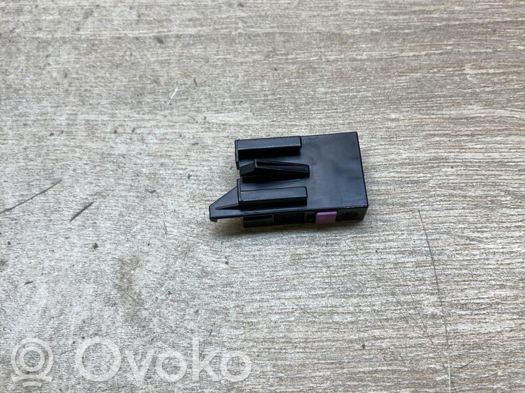 Audi A4 S4 B7 8E 8H Tulpanjohto 