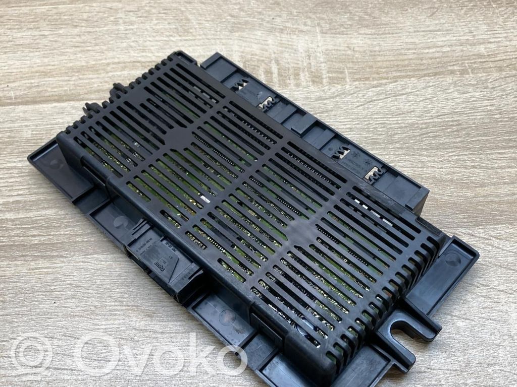 BMW 1 E81 E87 Light module LCM 