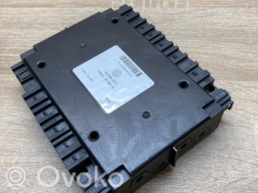 Volkswagen PASSAT B6 Module confort 