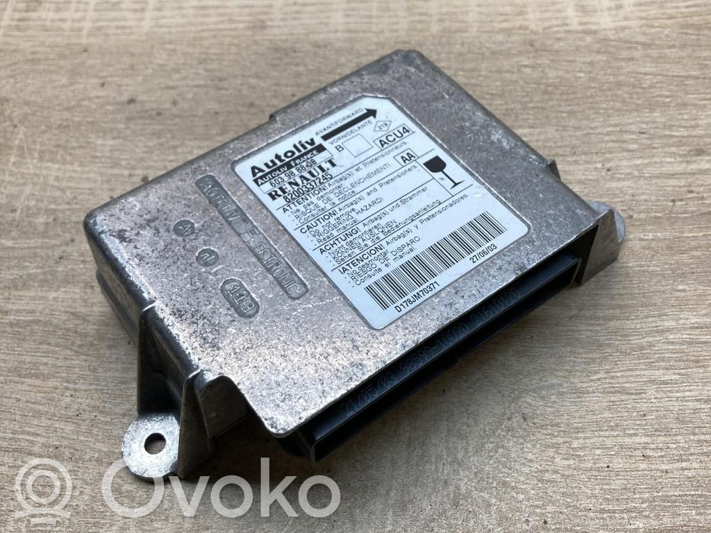 Renault Megane II Unitate/modul de comandă airbaguri 